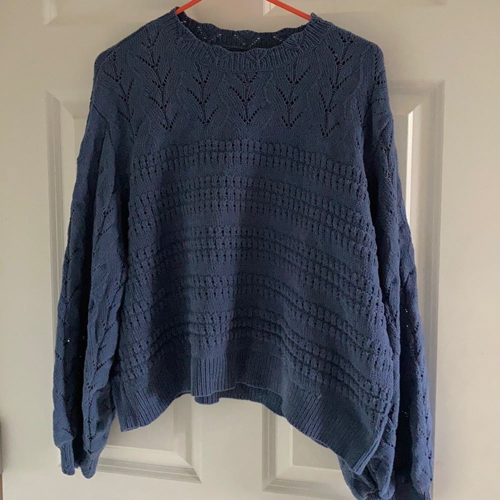 Lauren Conrad soft cropper sweater